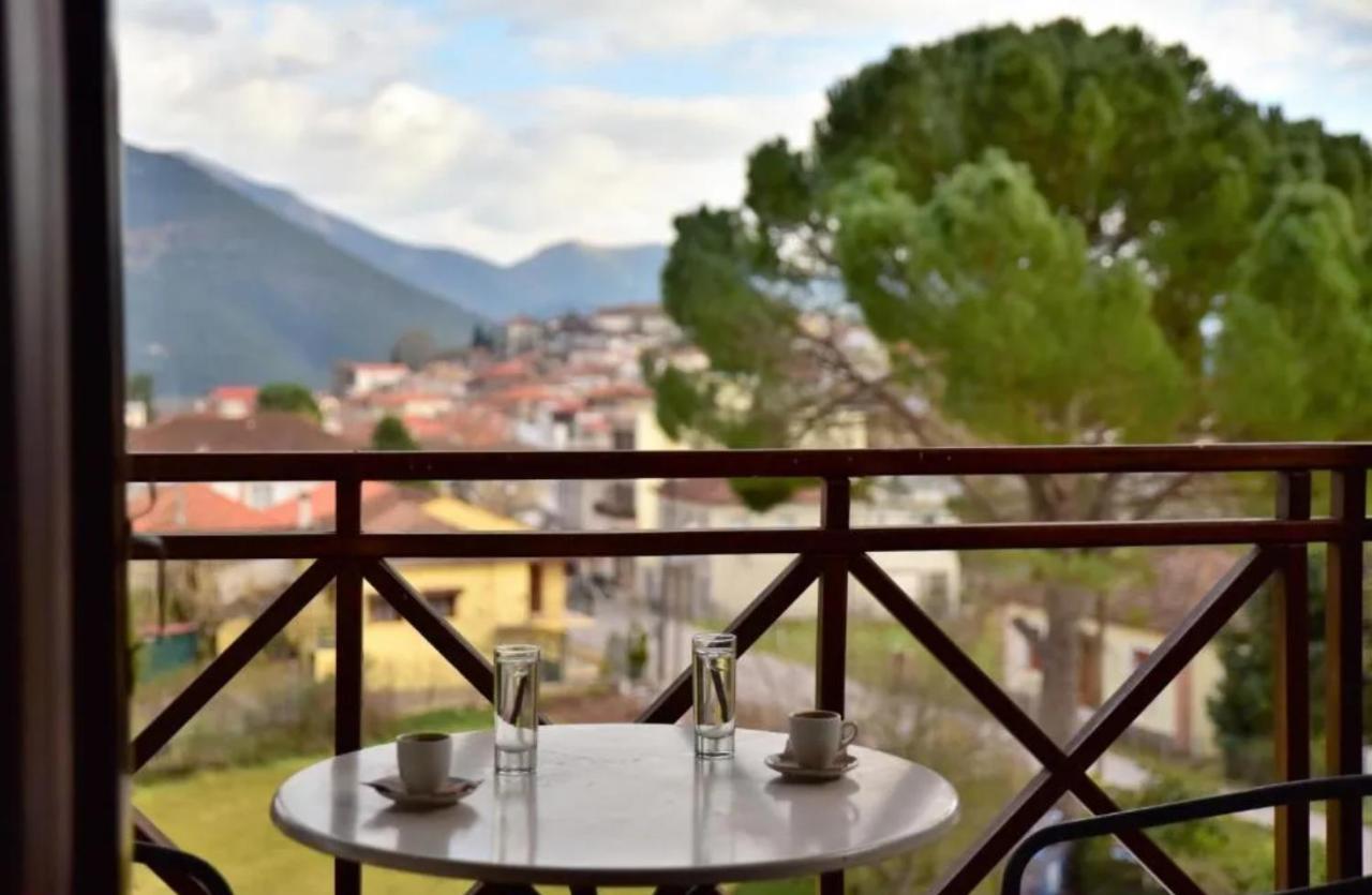 Otel Mont Helmos