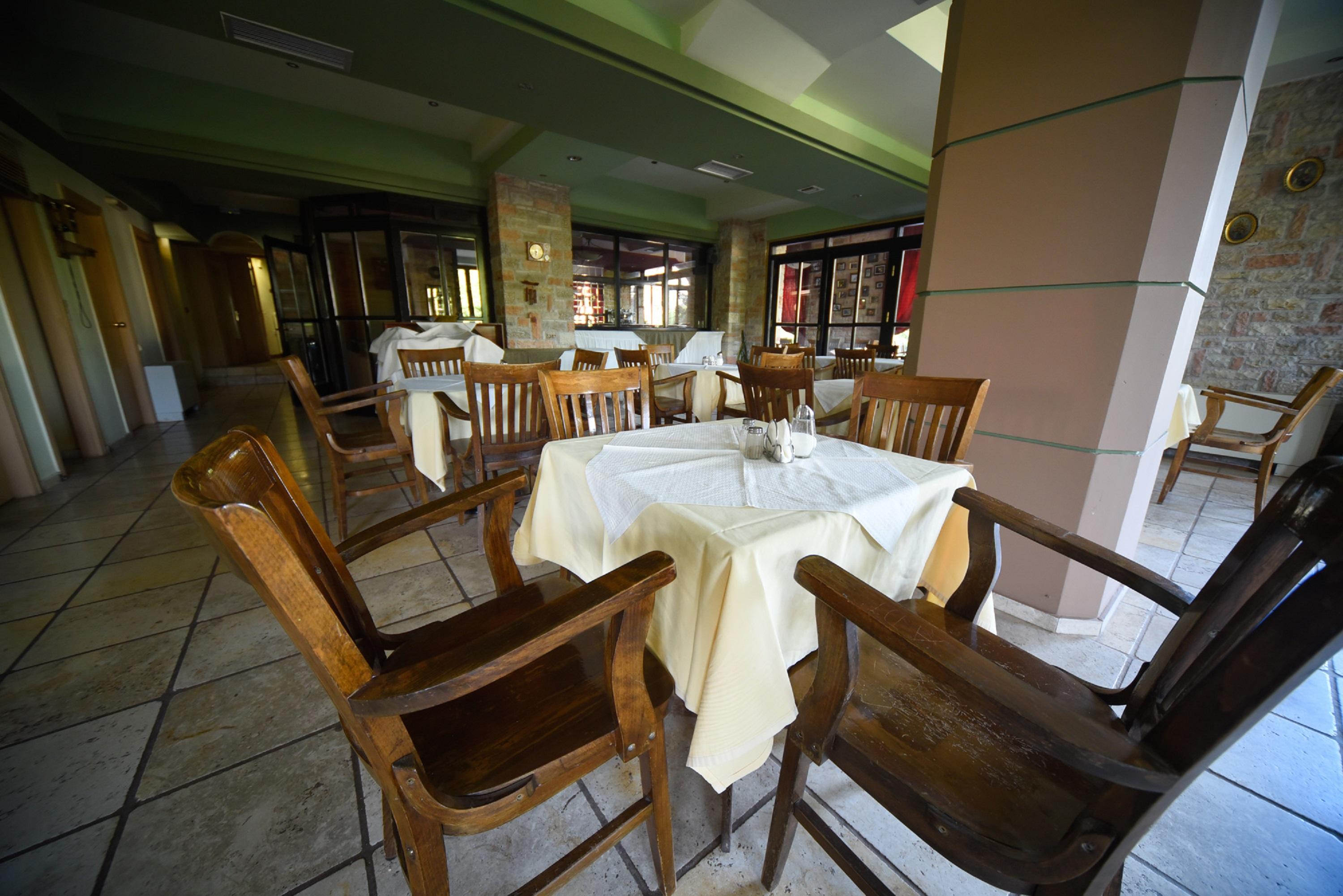 Mont Helmos Otel
